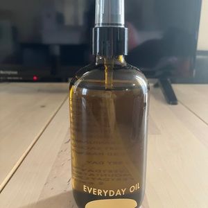 Barely Used Mainstay Everyday Oil Blend